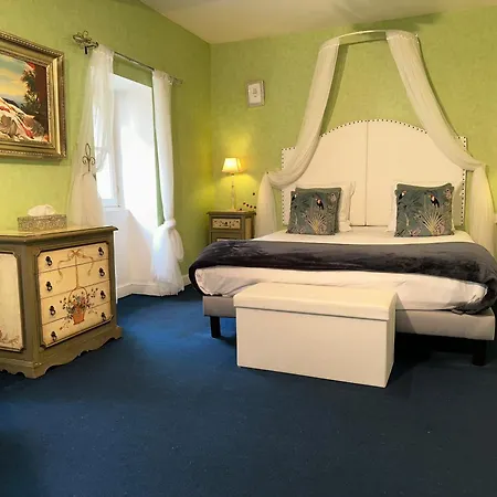 La Maison Blanche לינה וארוחת בוקר