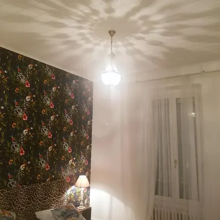 לינה וארוחת בוקר La Maison Blanche בליי