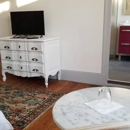 La Maison Blanche 3* 布拉耶圣卢斯