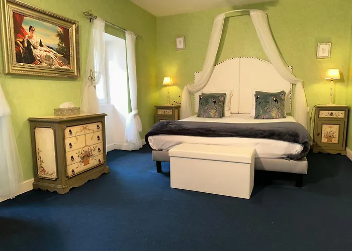 La Maison Blanche לינה וארוחת בוקר